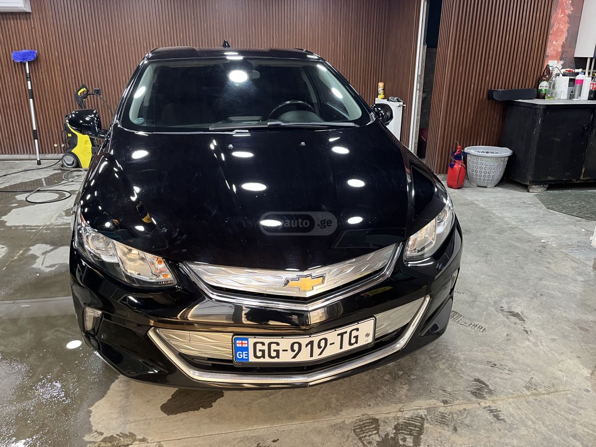 Chevrolet Volt - фото 1