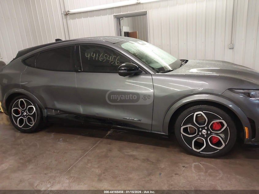 Ford Mustang Mach-E GT 4dr All-Wheel Drive Automat 2023 — миниатюра 12