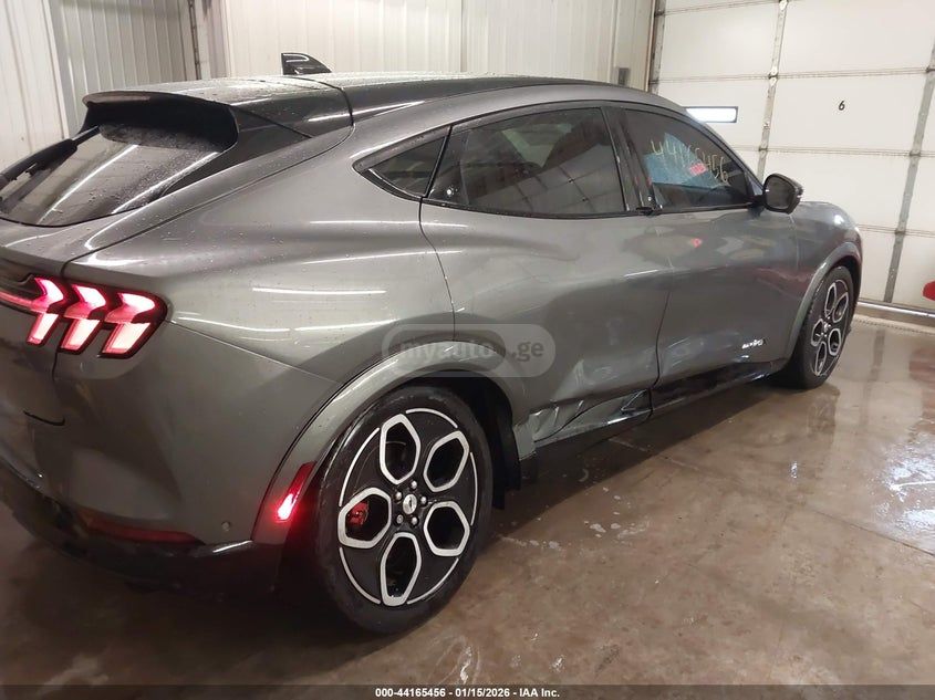 Ford Mustang Mach-E GT 4dr All-Wheel Drive Automat 2023 — миниатюра 6