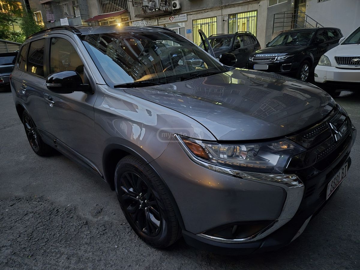 Mitsubishi Outlander - фото 10