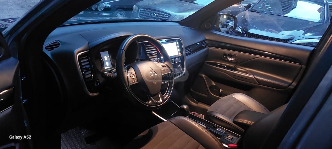 Mitsubishi Outlander - фото 13