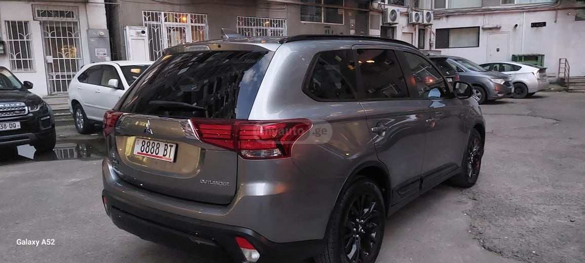 Mitsubishi Outlander - фото 14
