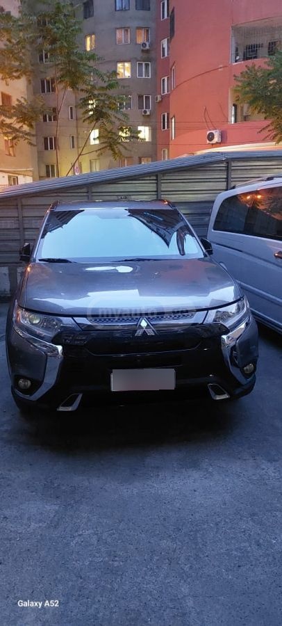 Mitsubishi Outlander - фото 5