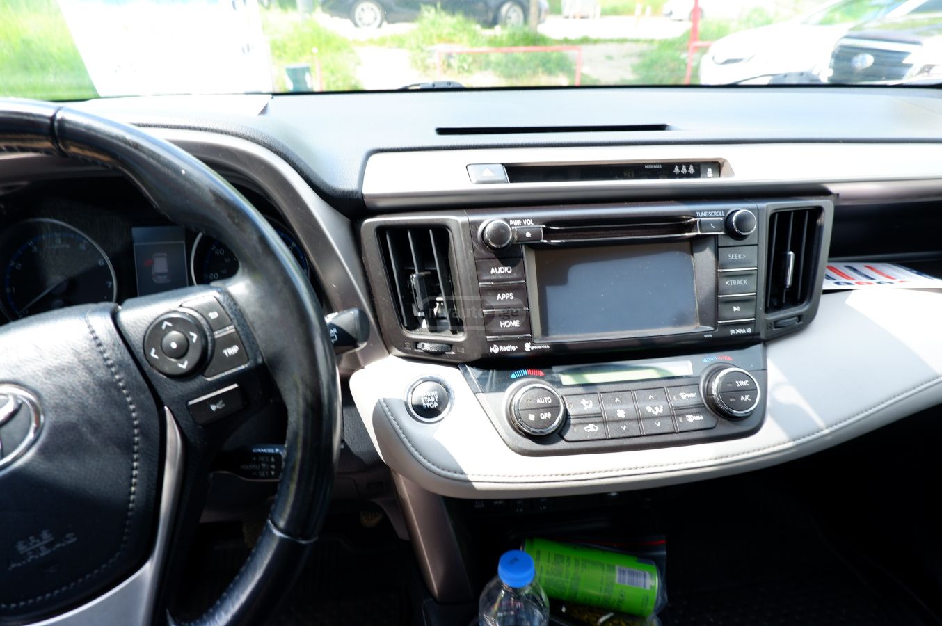 Toyota Rav 4 - фото 12