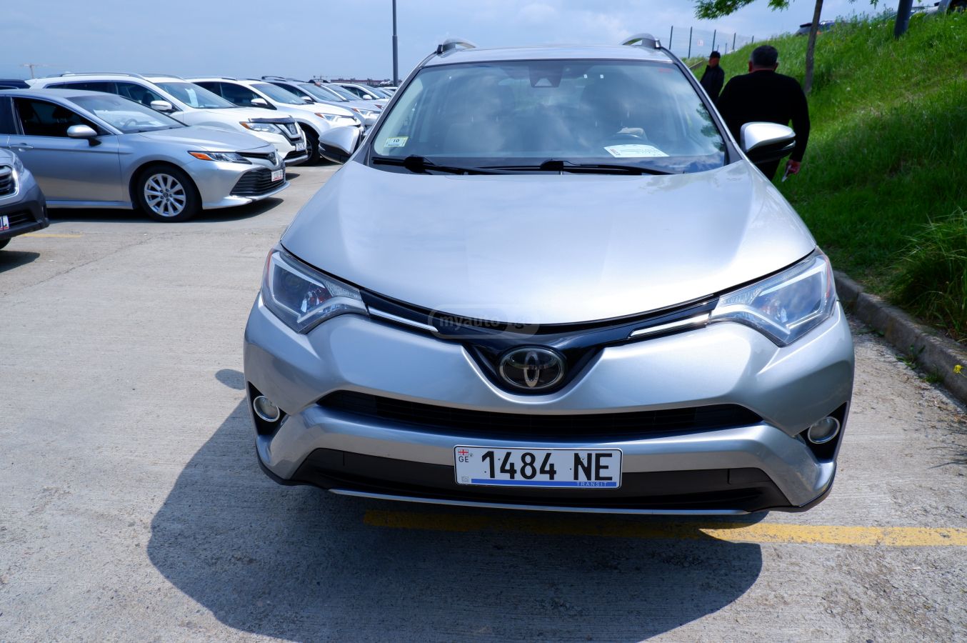 Toyota Rav 4 - фото 2