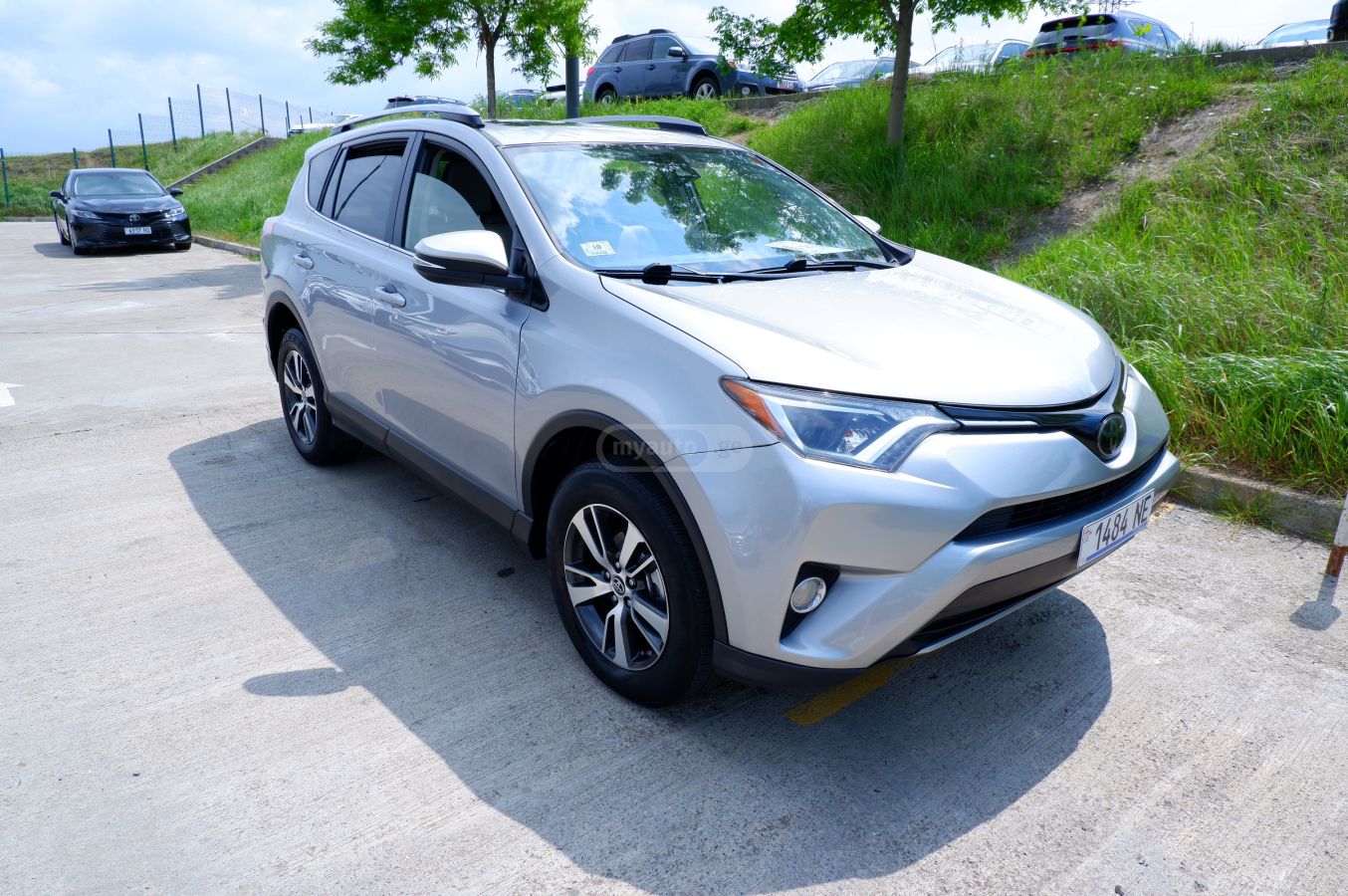 Toyota Rav 4 - фото 3