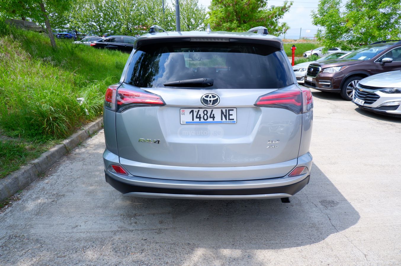 Toyota Rav 4 - фото 5
