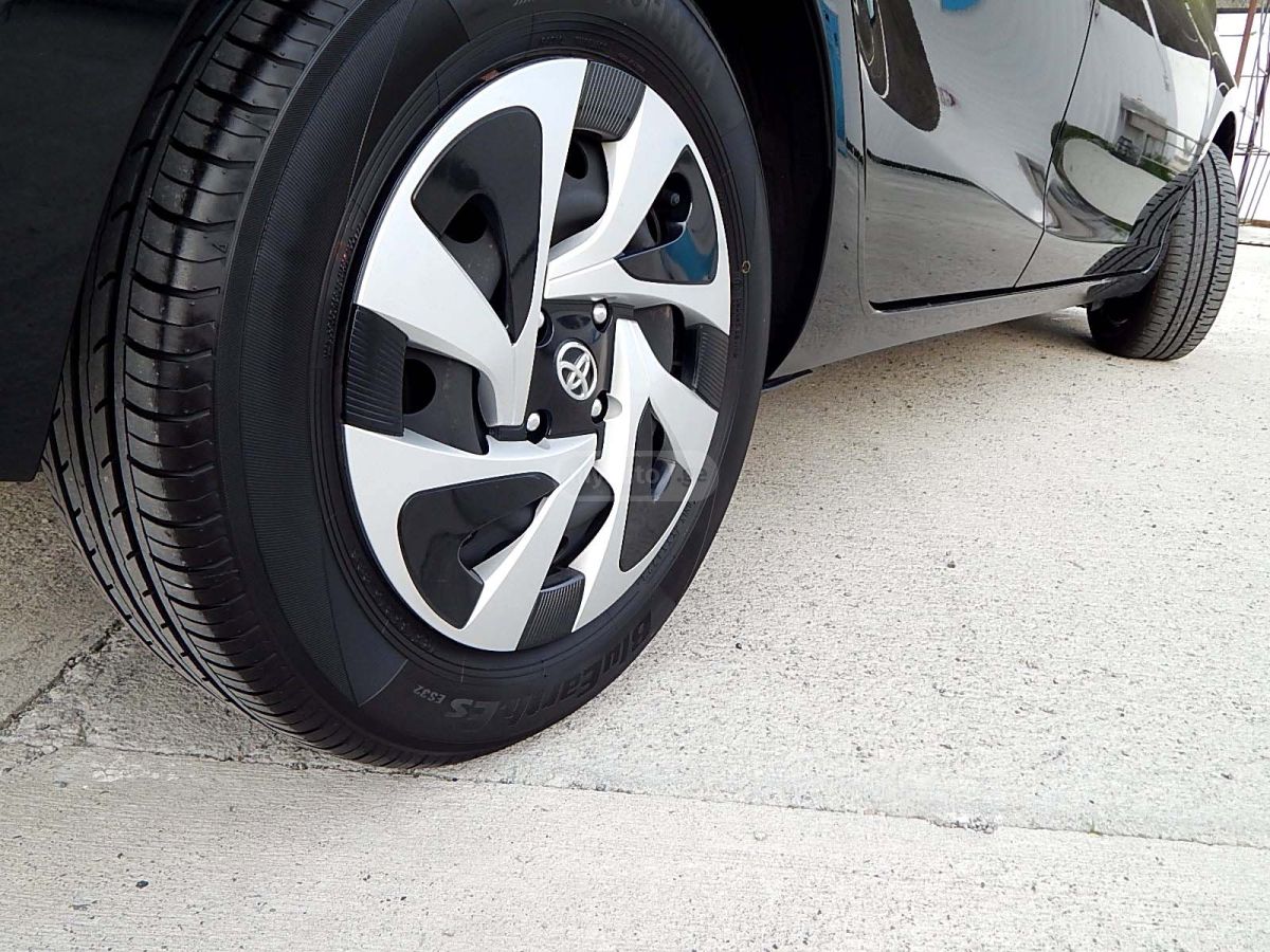 Toyota Aqua - фото 8