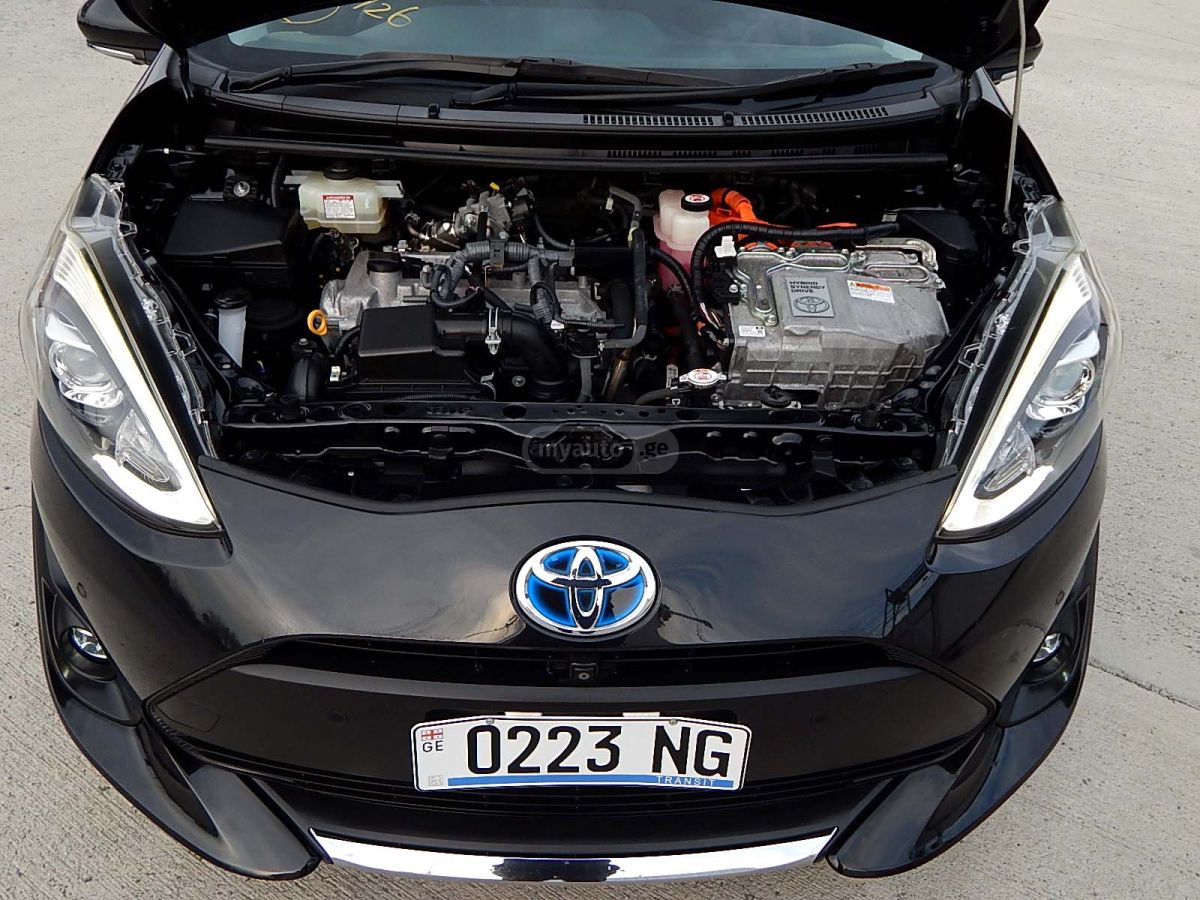 Toyota Aqua - фото 9