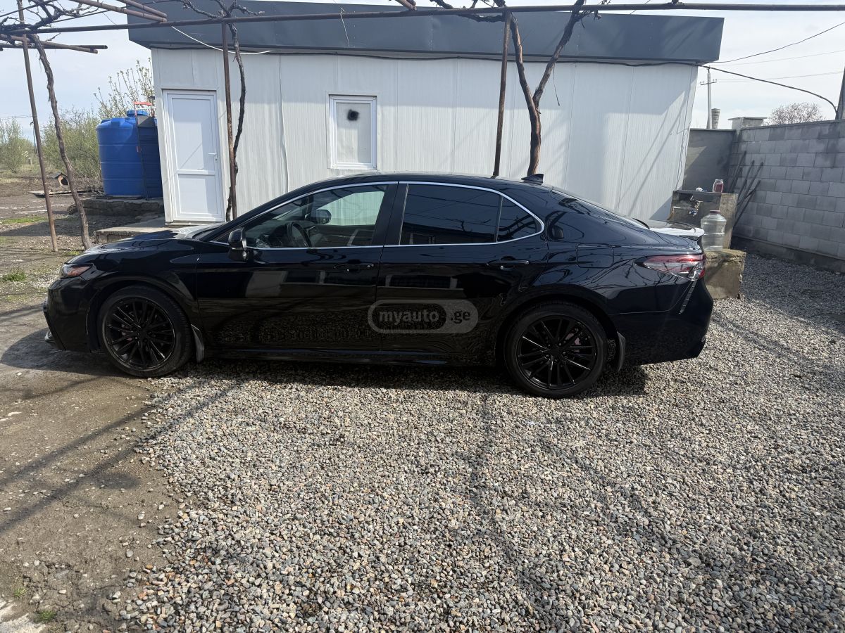 Toyota Camry - фото 12