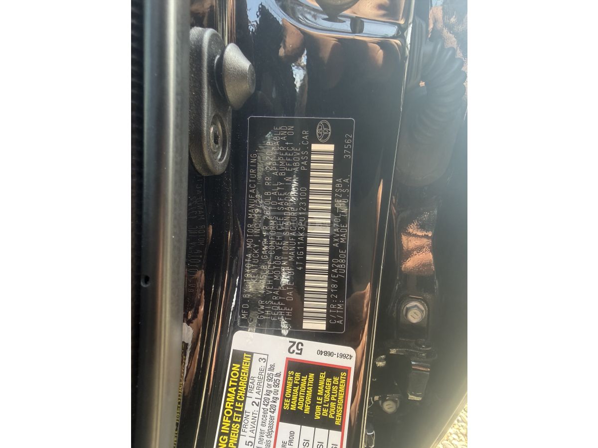 Toyota Camry - фото 2