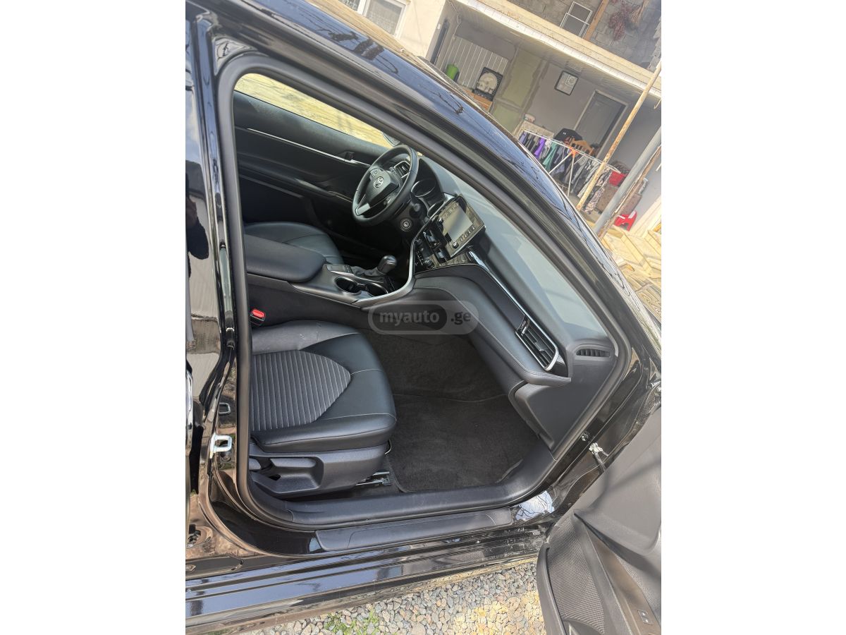 Toyota Camry - фото 7