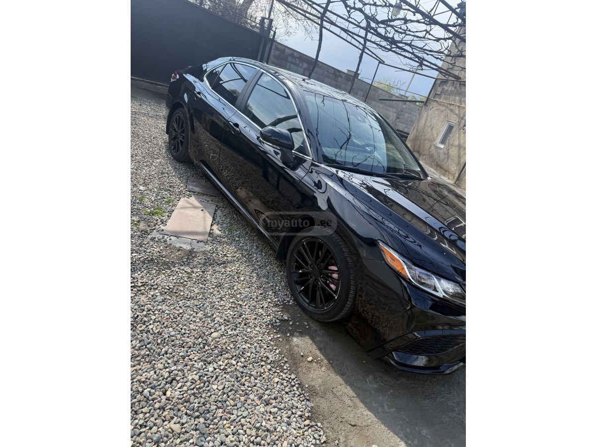 Toyota Camry - фото 8