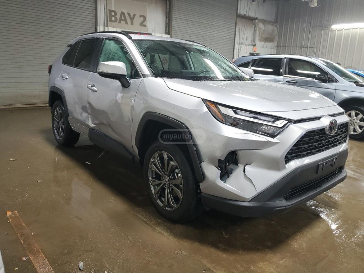 Toyota XLE PREMIUM — миниатюра 1