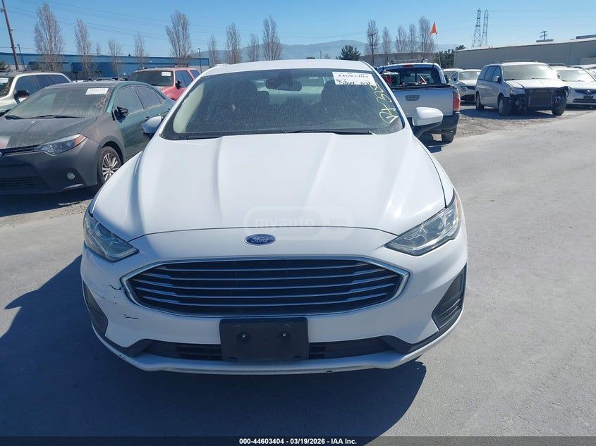 Ford Fusion - фото 12