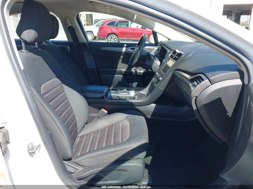 Ford Fusion - фото 5