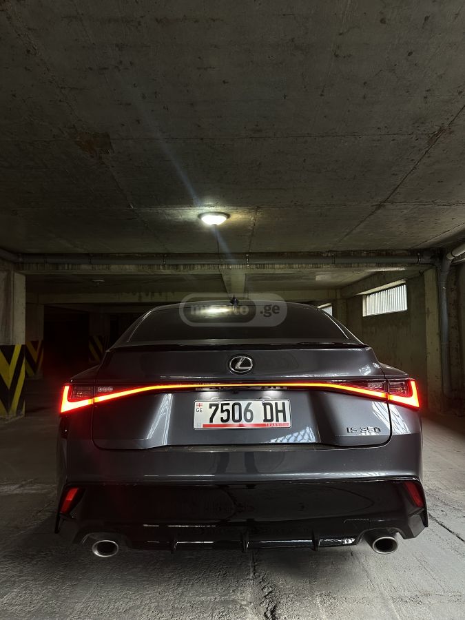 Lexus F SPORT — миниатюра 6