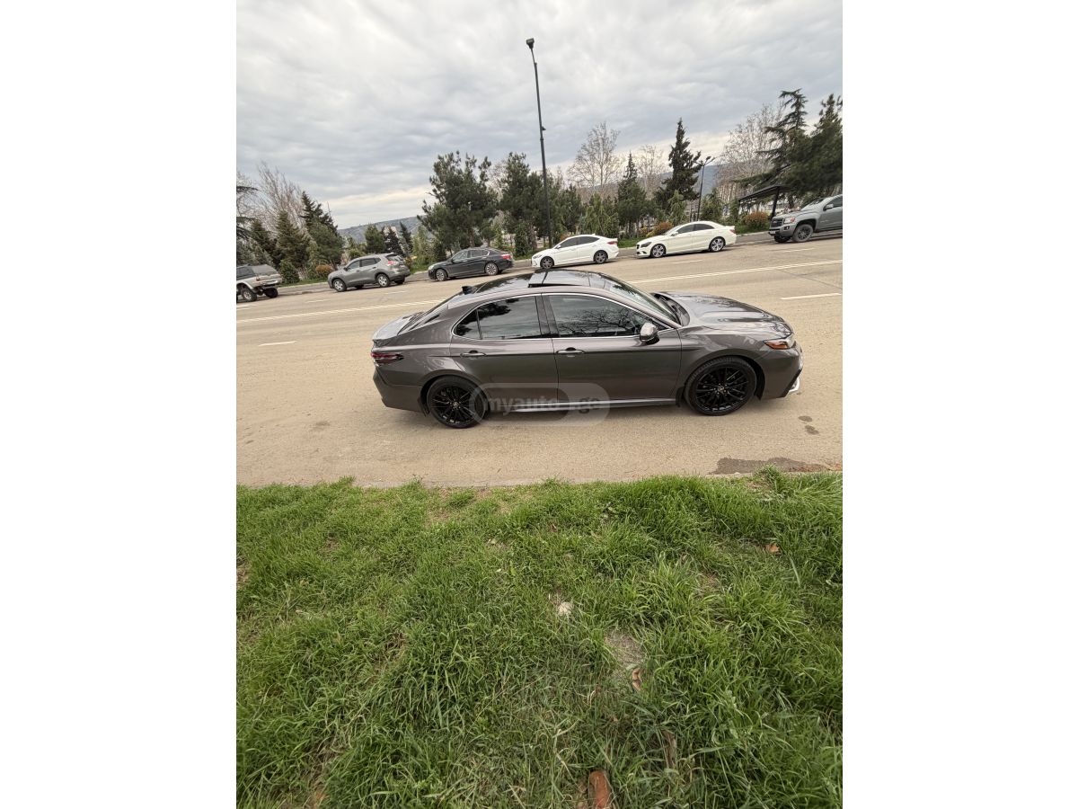 Toyota Camry - фото 8