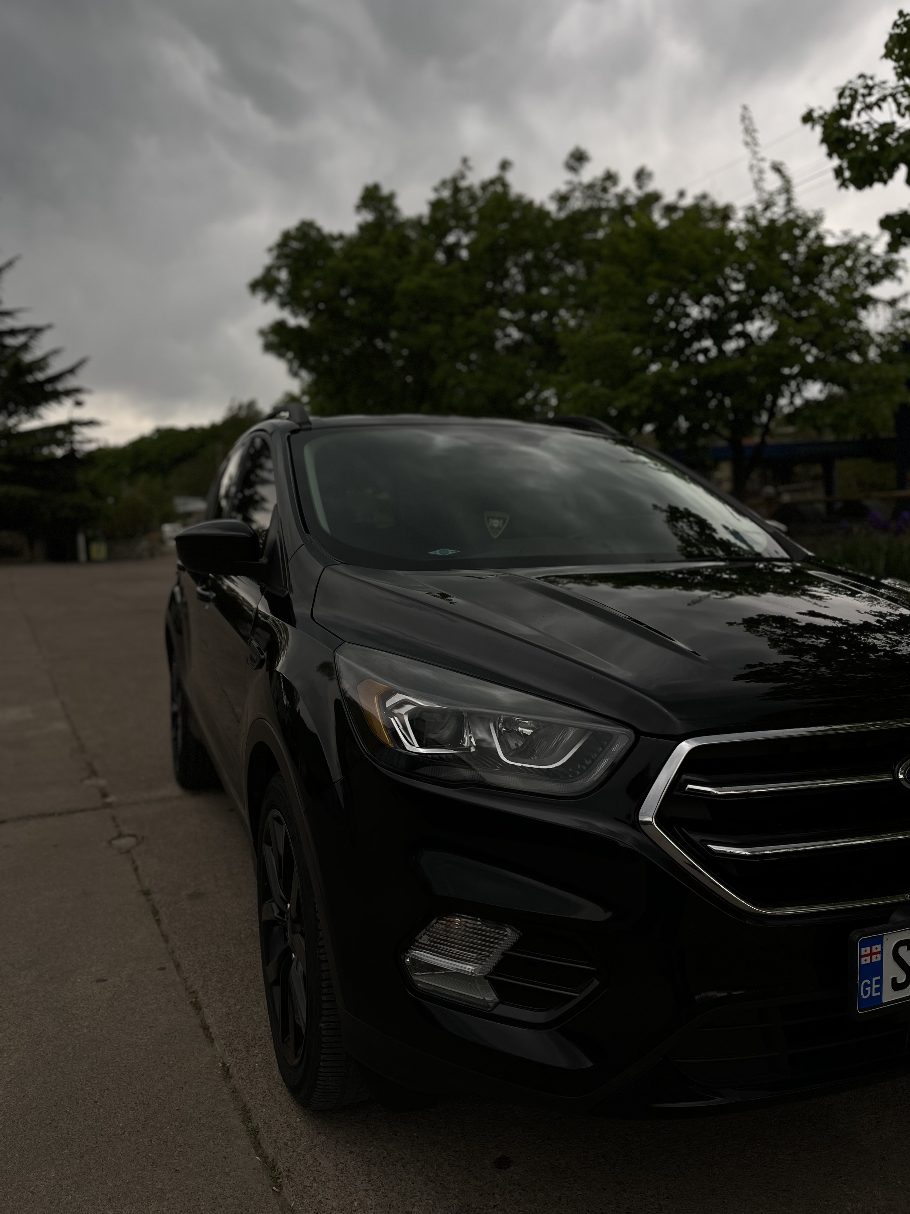 Ford Escape - фото 1