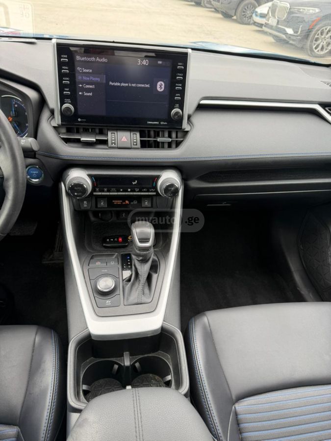 Toyota RAV 4 - фото 13
