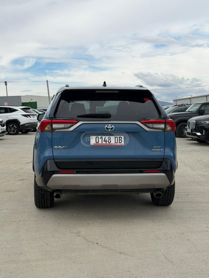 Toyota RAV 4 - фото 6