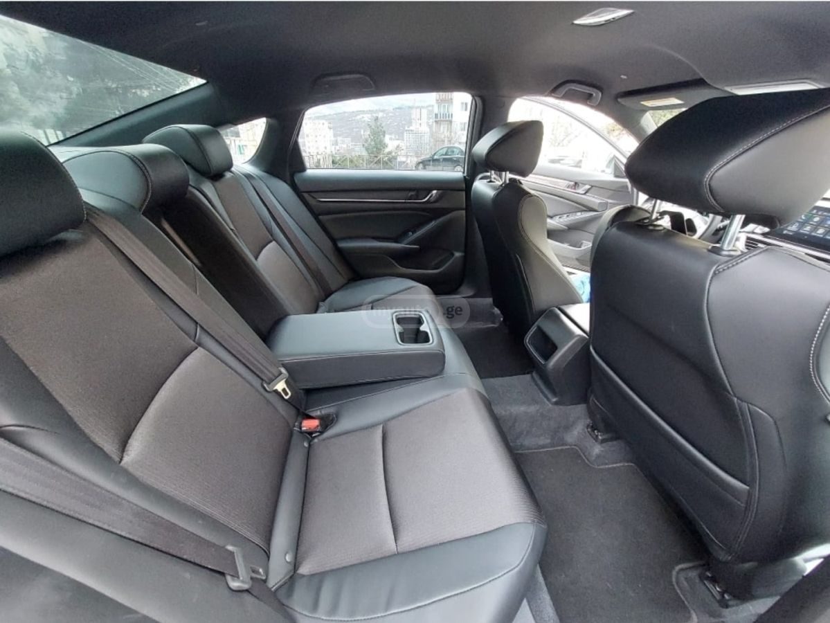 Toyota Camry - фото 11