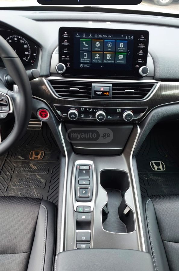 Toyota Camry - фото 12