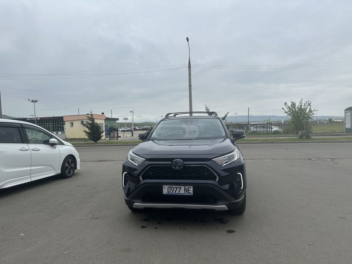 Toyota Rav 4 - фото 4
