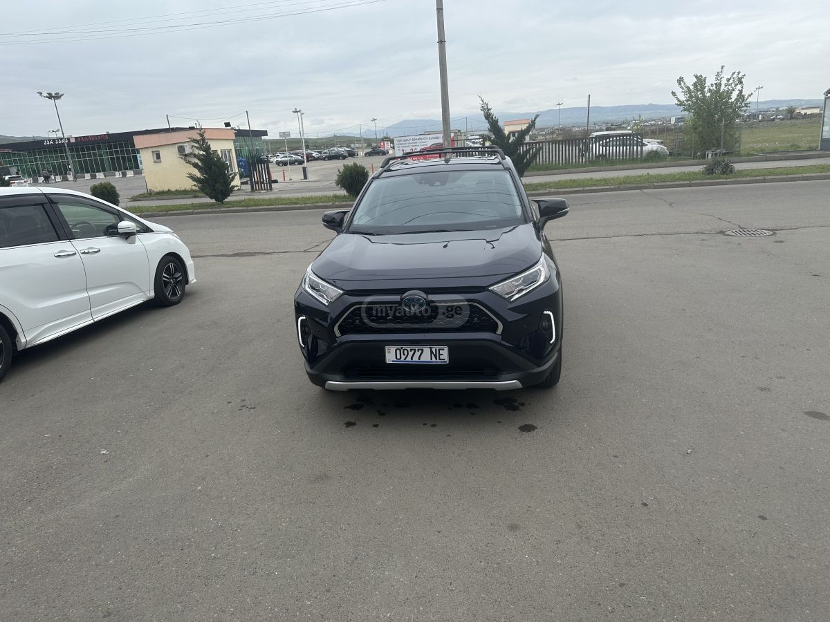 Toyota Rav 4 - фото 8