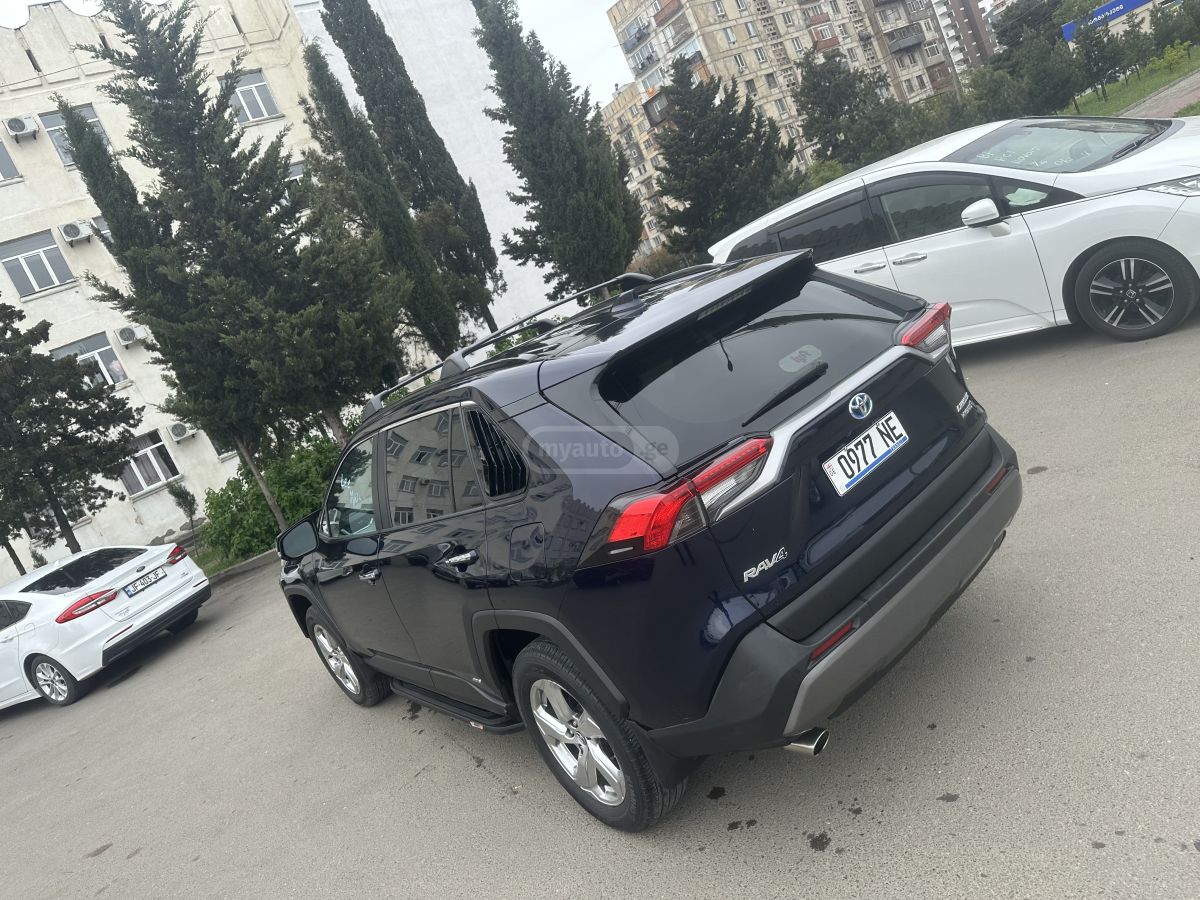 Toyota Rav 4 - фото 9