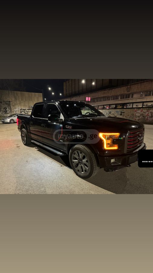 Ford F150 - фото 1