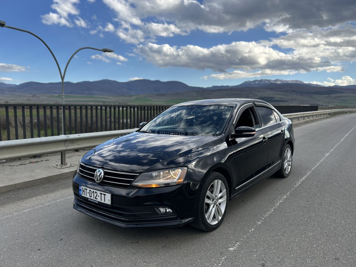 Volkswagen Jetta - фото 1