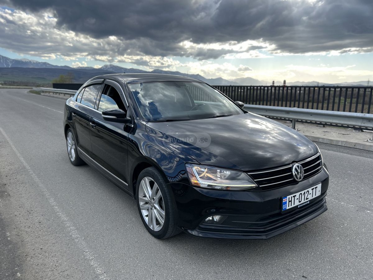Volkswagen Jetta - фото 2
