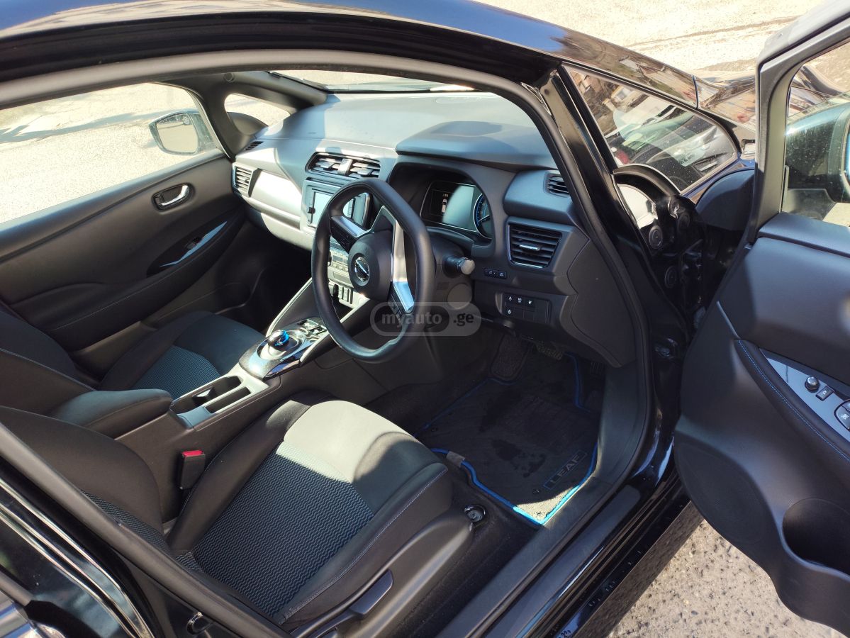 Nissan Leaf - фото 9