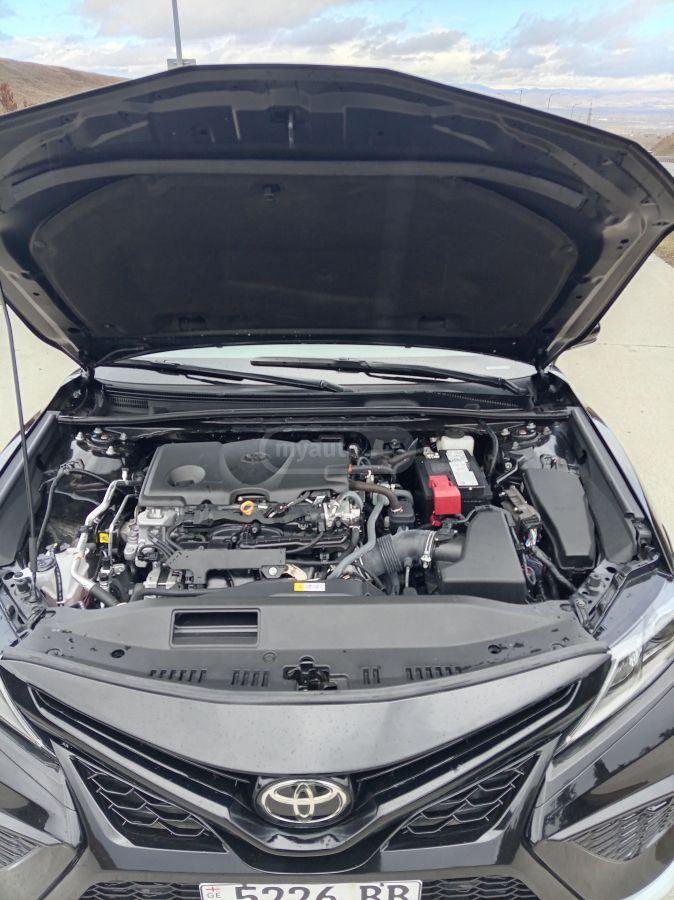 Toyota SE 4dr All-Wheel Drive Sedan A — миниатюра 15