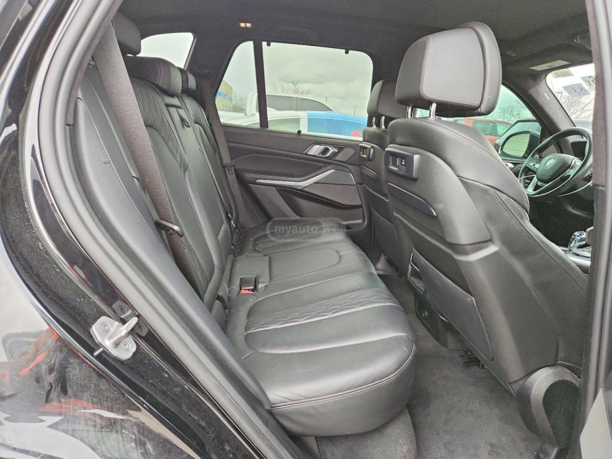 BMW X5 - фото 11