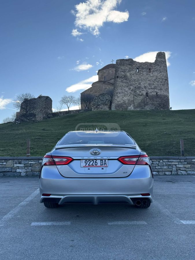 Toyota Camry - фото 10