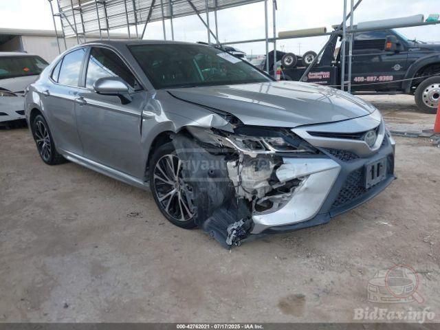 Toyota Camry - фото 12
