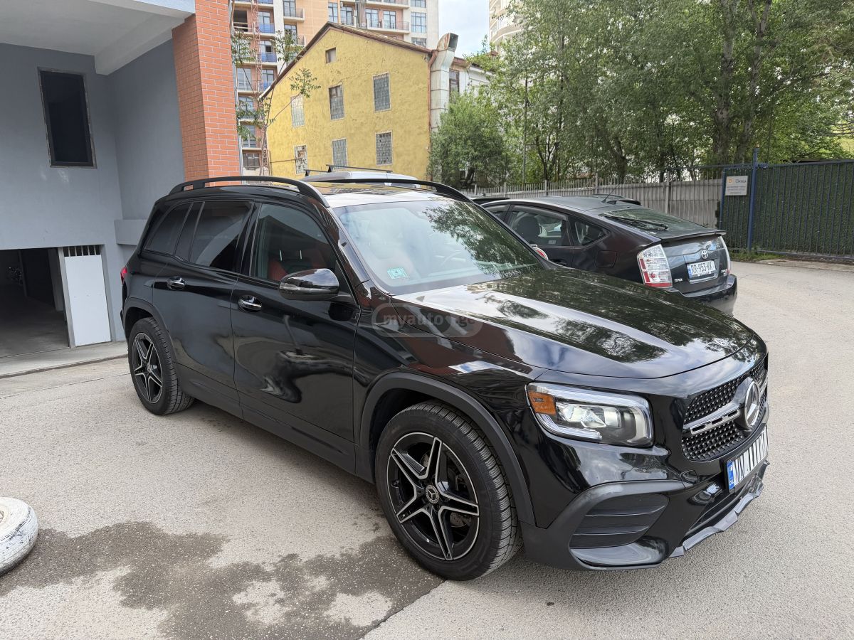 Mercedes-Benz GLB 250 - фото 2