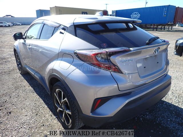 Toyota CHR - фото 4