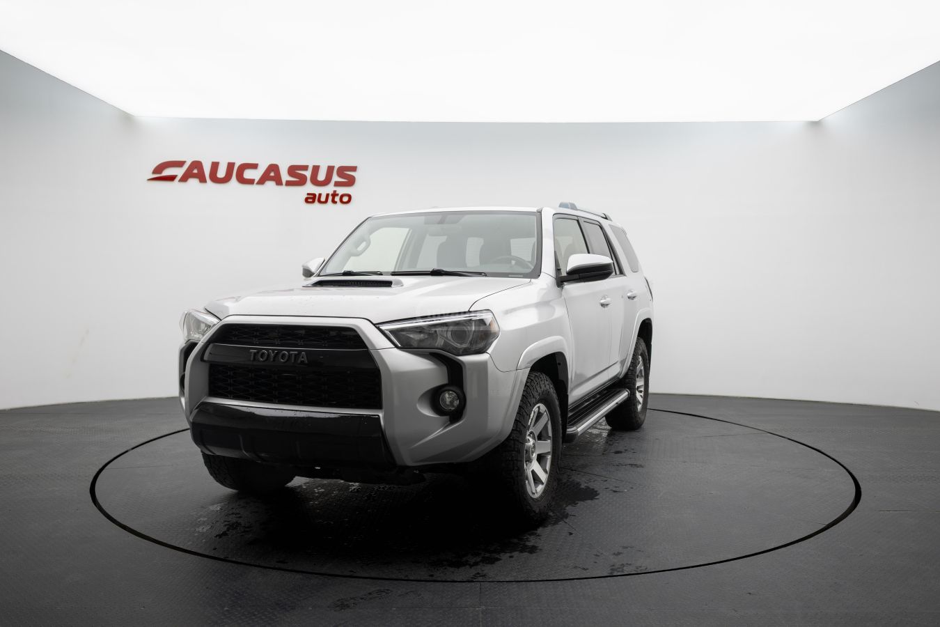 Toyota 4 Runner - фото 1