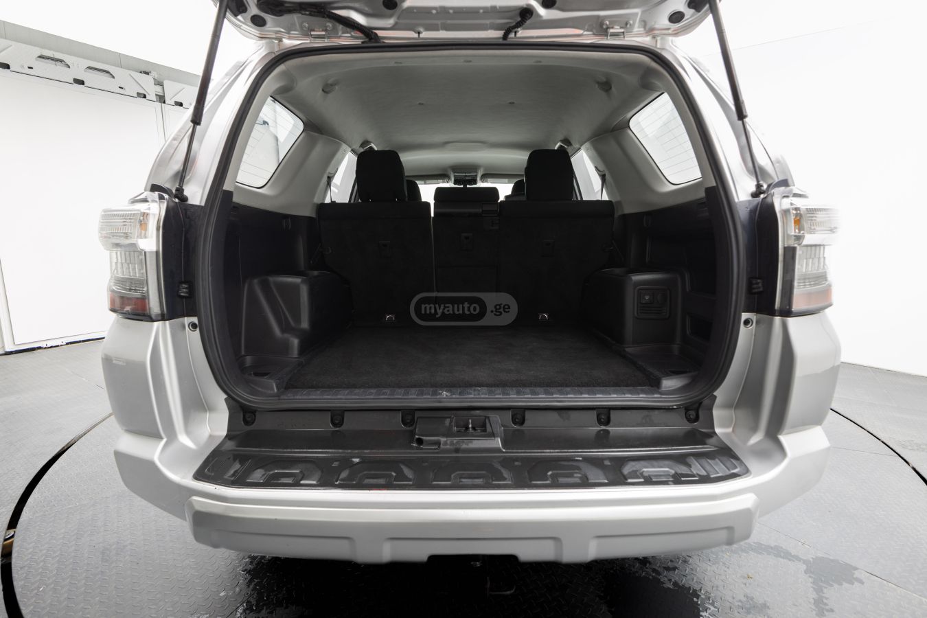 Toyota 4 Runner - фото 7