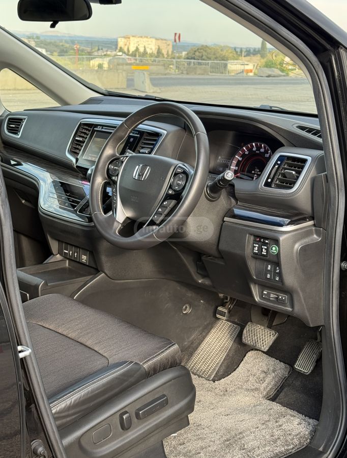 Honda Odyssey - фото 8