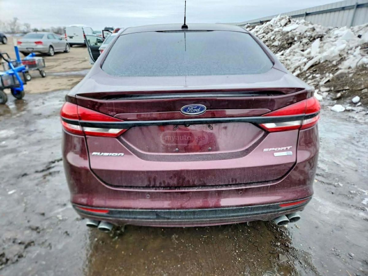 Ford Fusion - фото 13