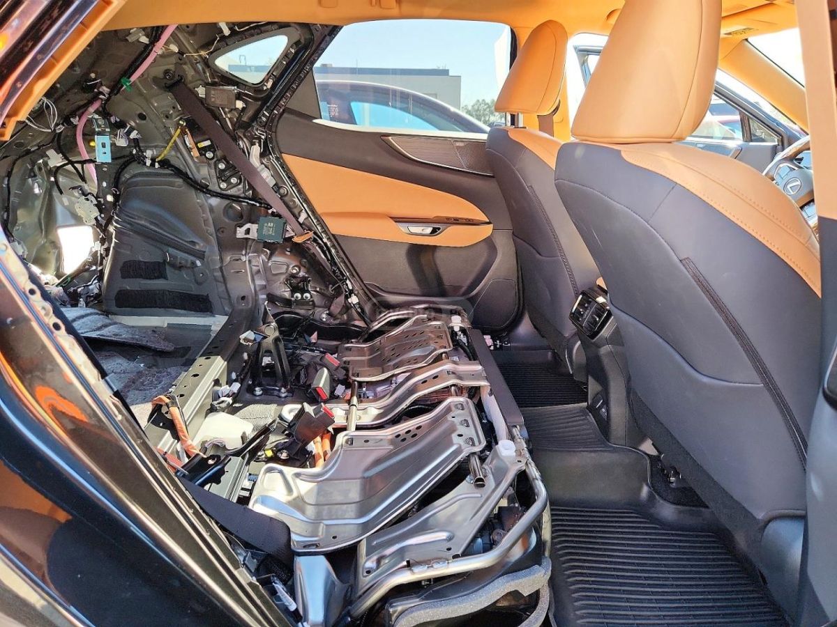 Lexus NX 450 2025 — миниатюра 11