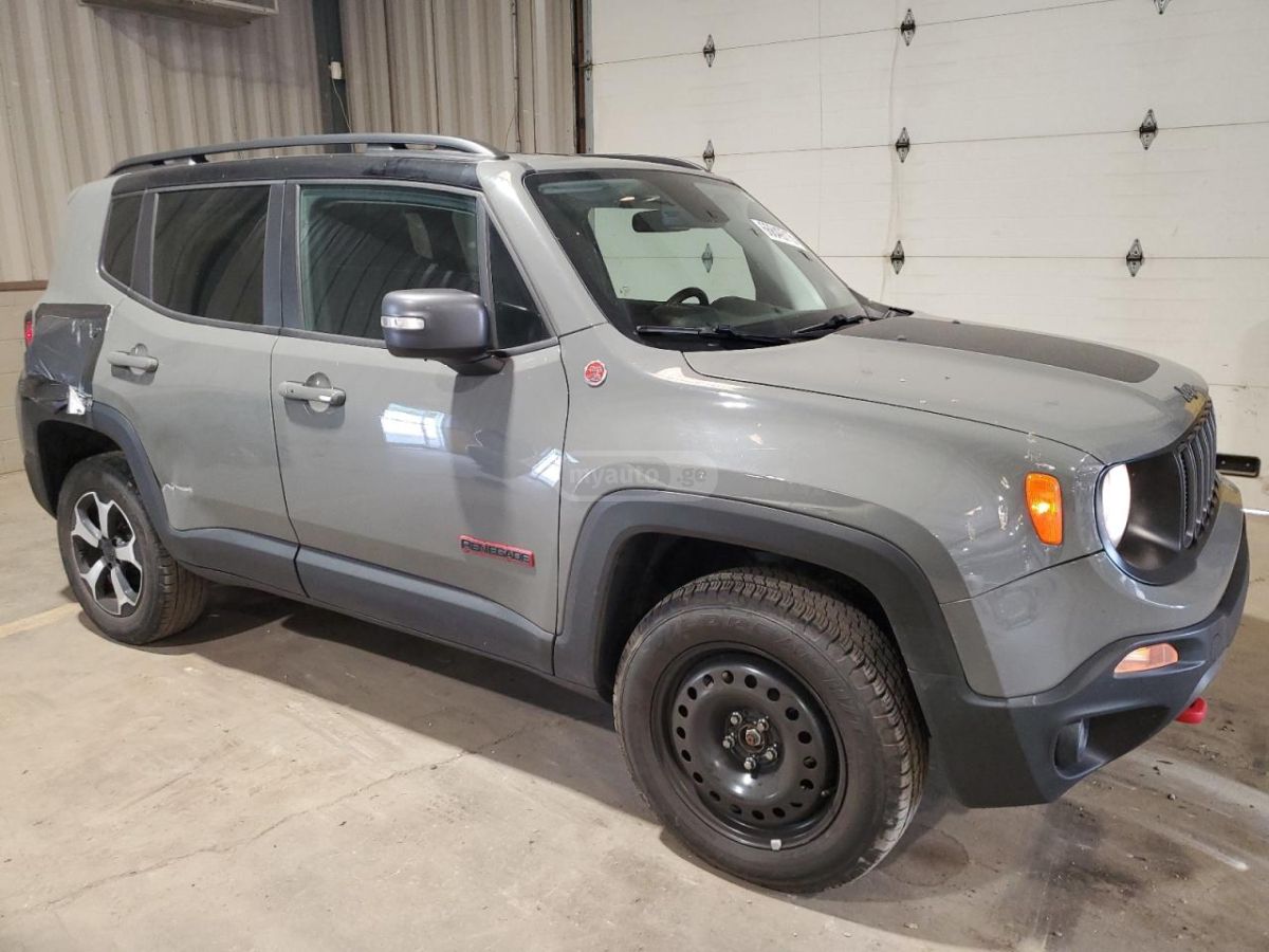 Jeep Renegade - фото 4