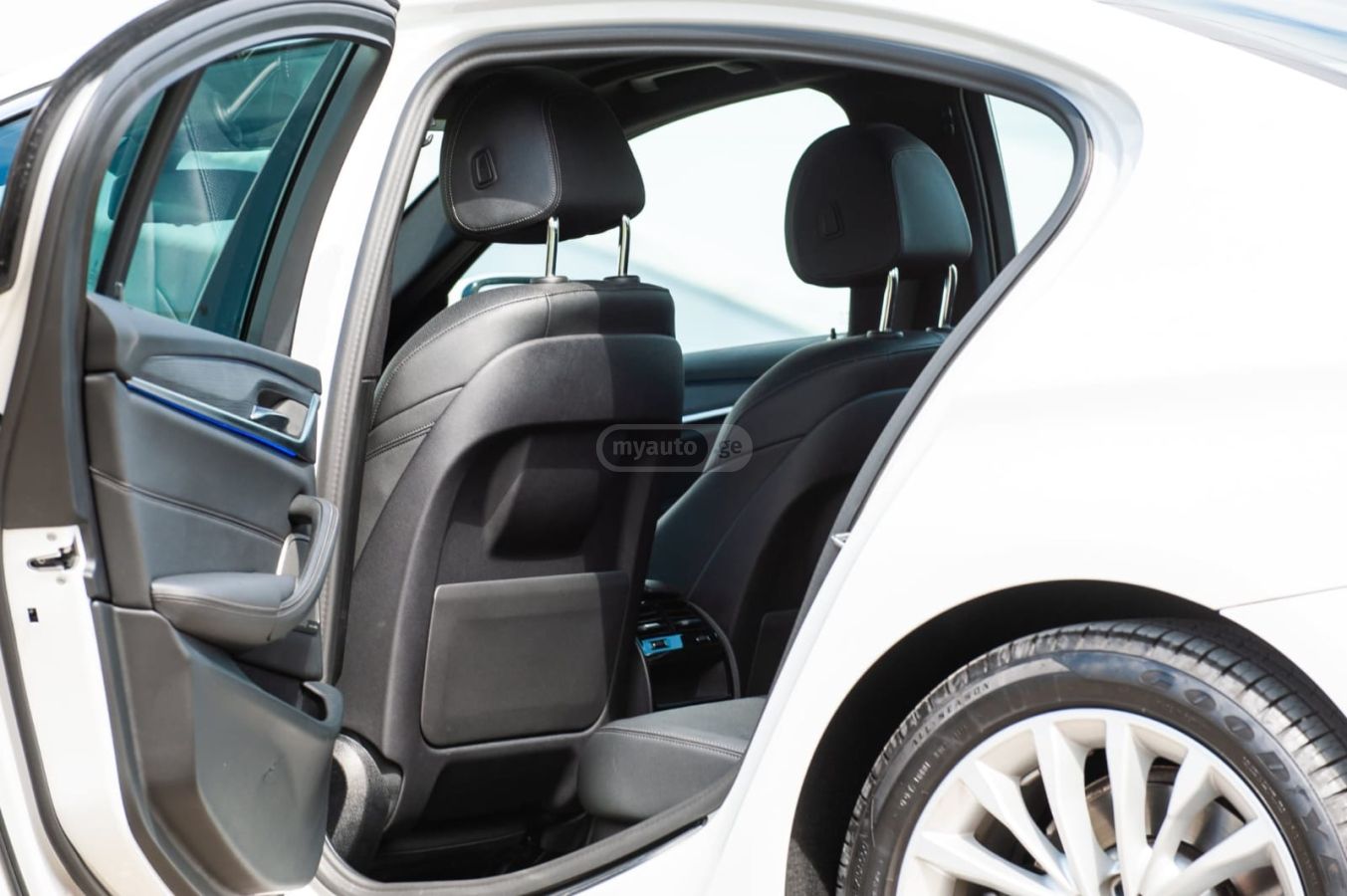 BMW 530 - фото 7