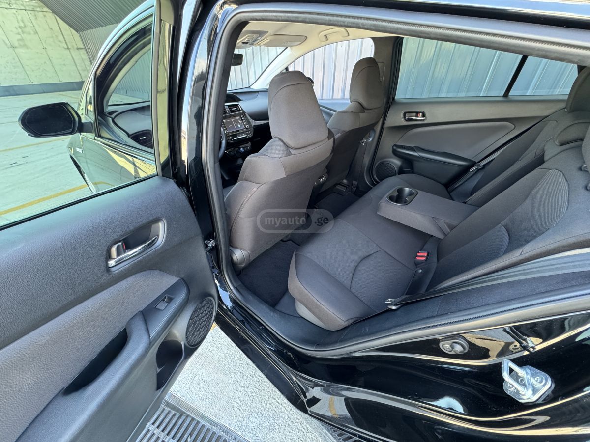 Toyota Prius - фото 10