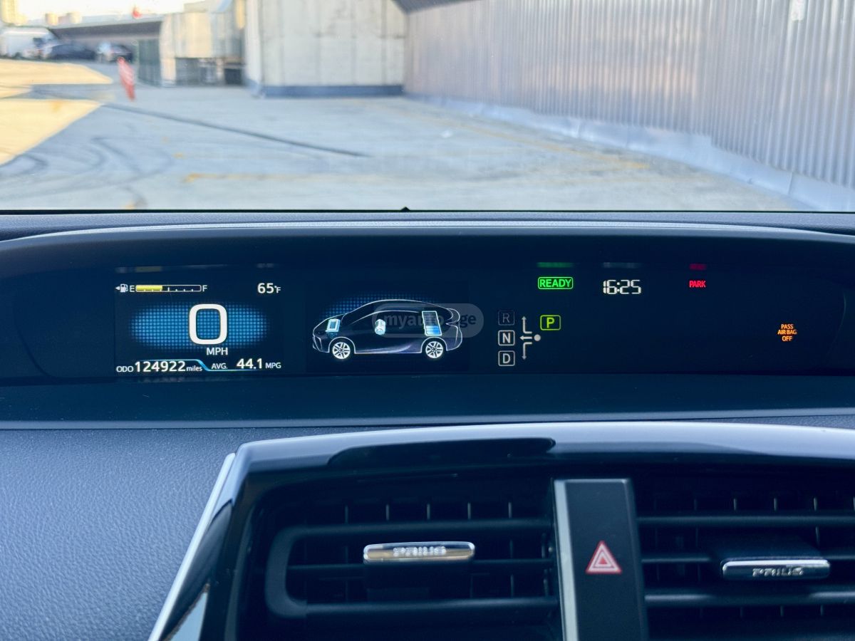 Toyota Prius - фото 14