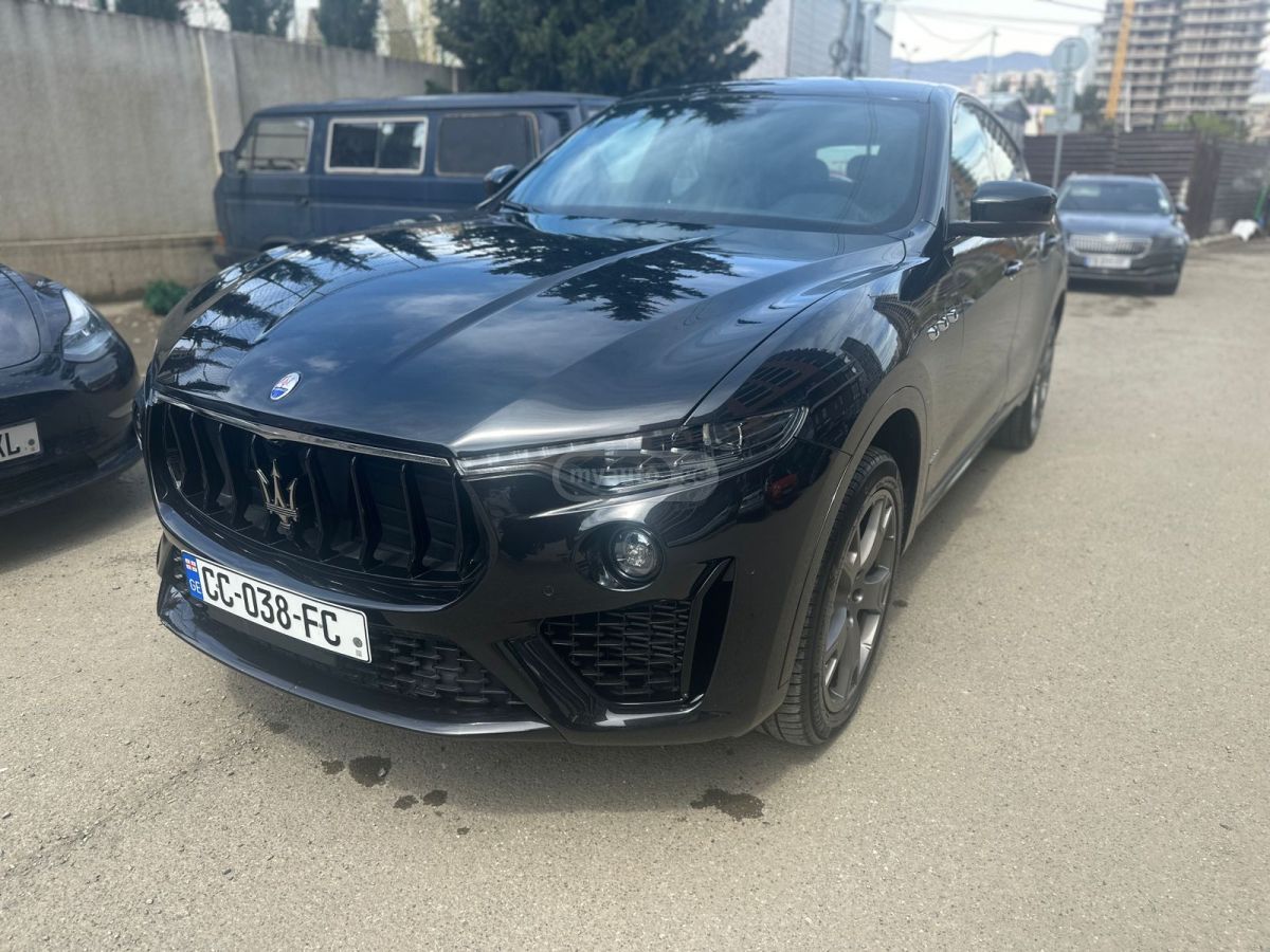 Maserati Levante - фото 1
